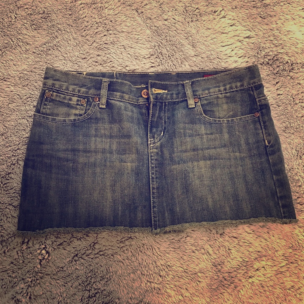 ✨3/$12✨ Denim Miniskirt - size 26, gently worn!